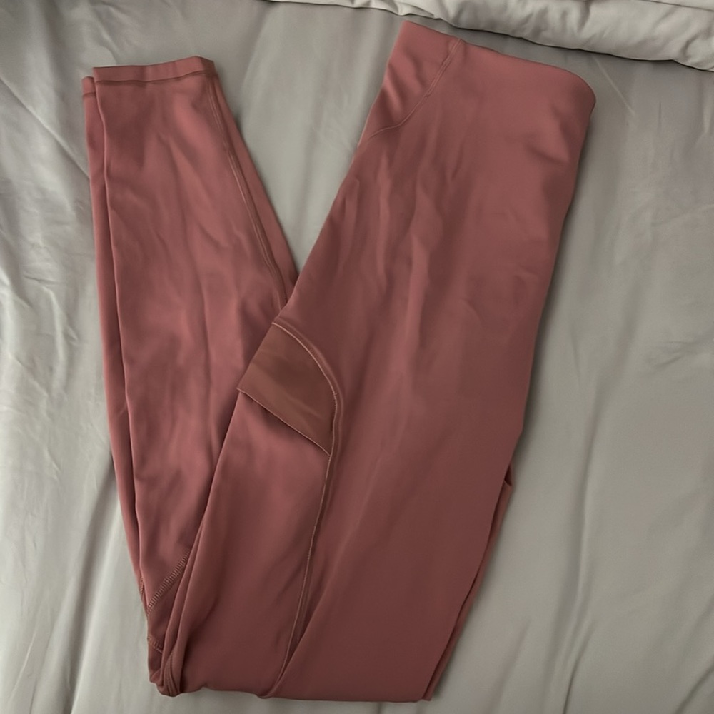 Lululemon - Picture 2 of 9